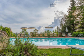 Podere Mezzastrada - Place of Charme